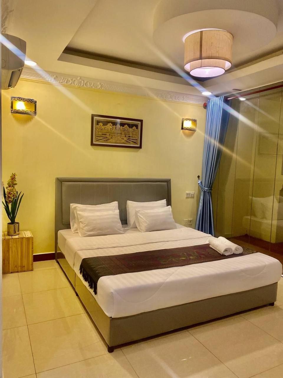 Soma Hotel Phnom Penh Zewnętrze zdjęcie