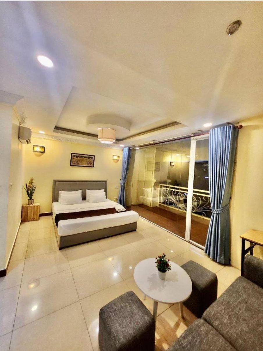 Soma Hotel Phnom Penh Zewnętrze zdjęcie